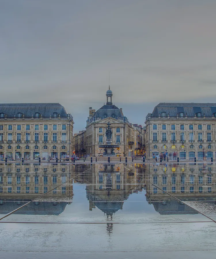 最新流行スポットから穴場のローカルエリアまで<area_name>在住のプライベートガイドと特別な旅をしよう。