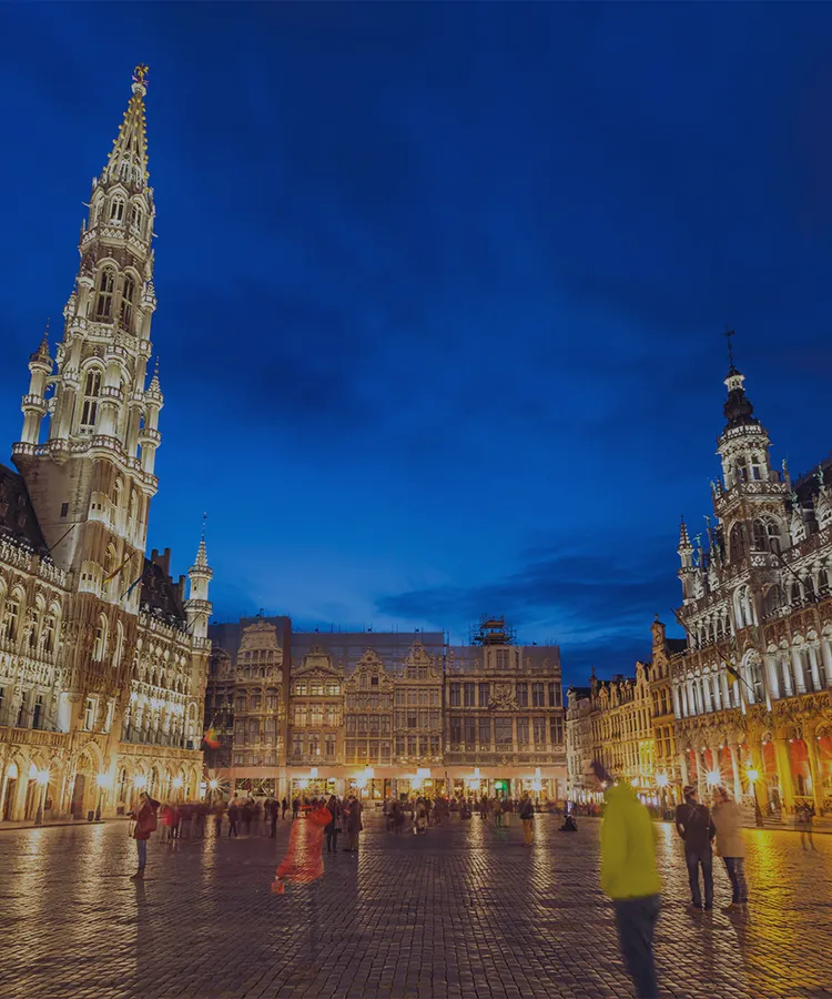 最新流行スポットから穴場のローカルエリアまで<area_name>在住のプライベートガイドと特別な旅をしよう。