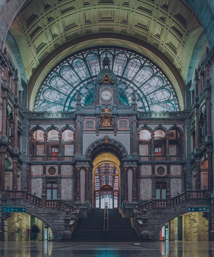 最新流行スポットから穴場のローカルエリアまで<area_name>在住のプライベートガイドと特別な旅をしよう。