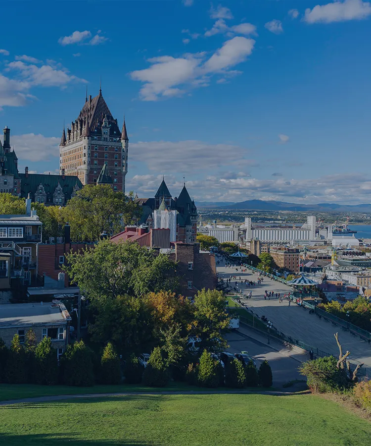 最新流行スポットから穴場のローカルエリアまで<area_name>在住のプライベートガイドと特別な旅をしよう。