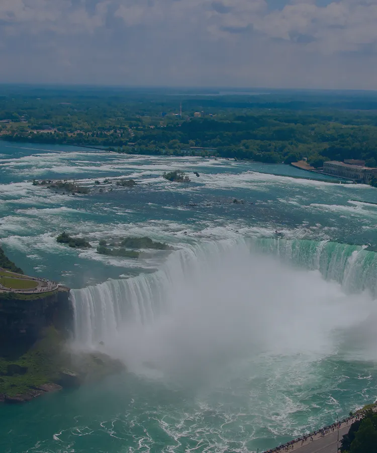 最新流行スポットから穴場のローカルエリアまで<area_name>在住のプライベートガイドと特別な旅をしよう。